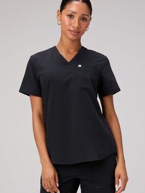 Fabletics Womens Black Vital 1-Pocket Scrub Top